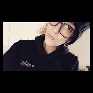 Meet your Posher, Korie